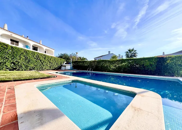 Vilamoura Classic 2 With Pool By Homing Quarteira